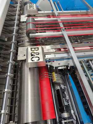 High-Precision Automatic Flute Laminator Machine mit großer Papiergröße (170*170cm) und mehreren Leistungsoptionen (22kw-30kw)